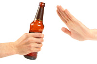 Перестаньте пить пиво и губить своё здоровье . Не пейте эту жёлтую алкогольную газировку !