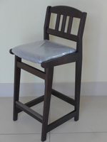 Барный деревянный мягкий стул, высота сиденья 65 см.