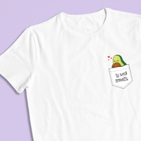 Футболка унисекс 'Lovely avocado' с вашей надписью (разные цвета) / Белый; (разные размеры) / L
